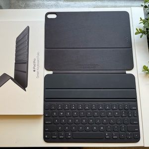 Ipad Pro (11inch) Smart Keyboard Folio / Stand